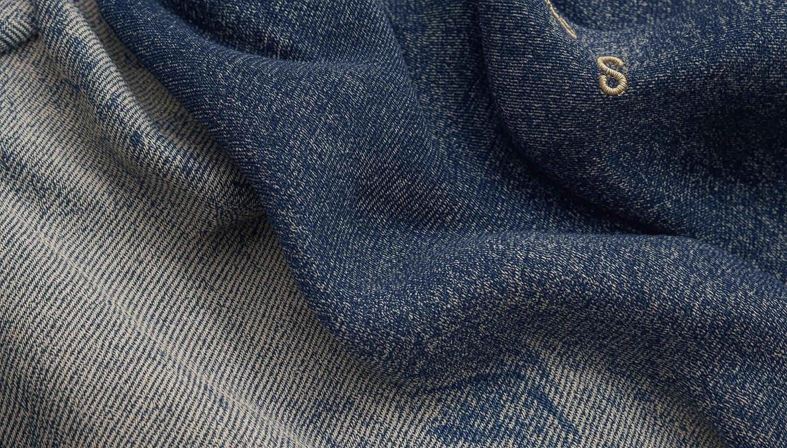 Drapé denim